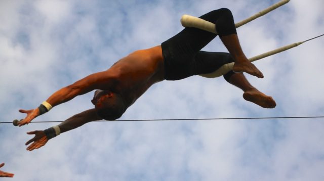 Flying Trapeze Abs